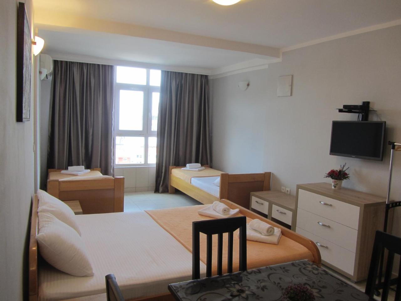 Cernogoriya Voyage Apartment Рафаиловичи Екстериор снимка
