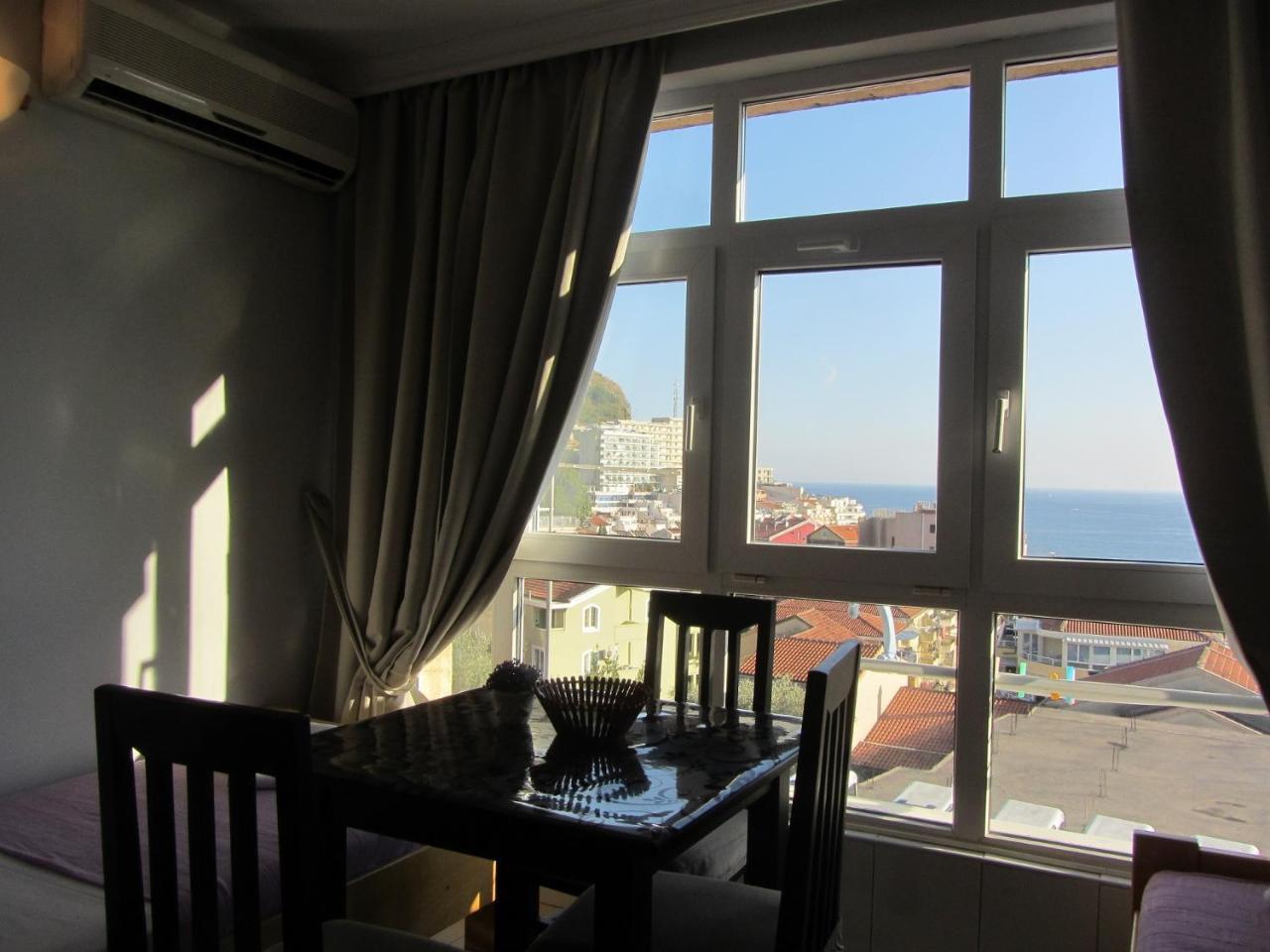 Cernogoriya Voyage Apartment Рафаиловичи Екстериор снимка